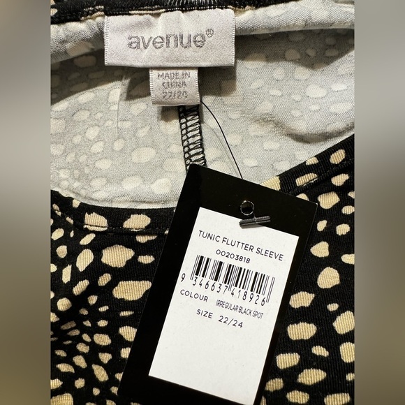 Avenue Flutter Sleeve Tunic Top size 22/24 - Picture 4 of 4